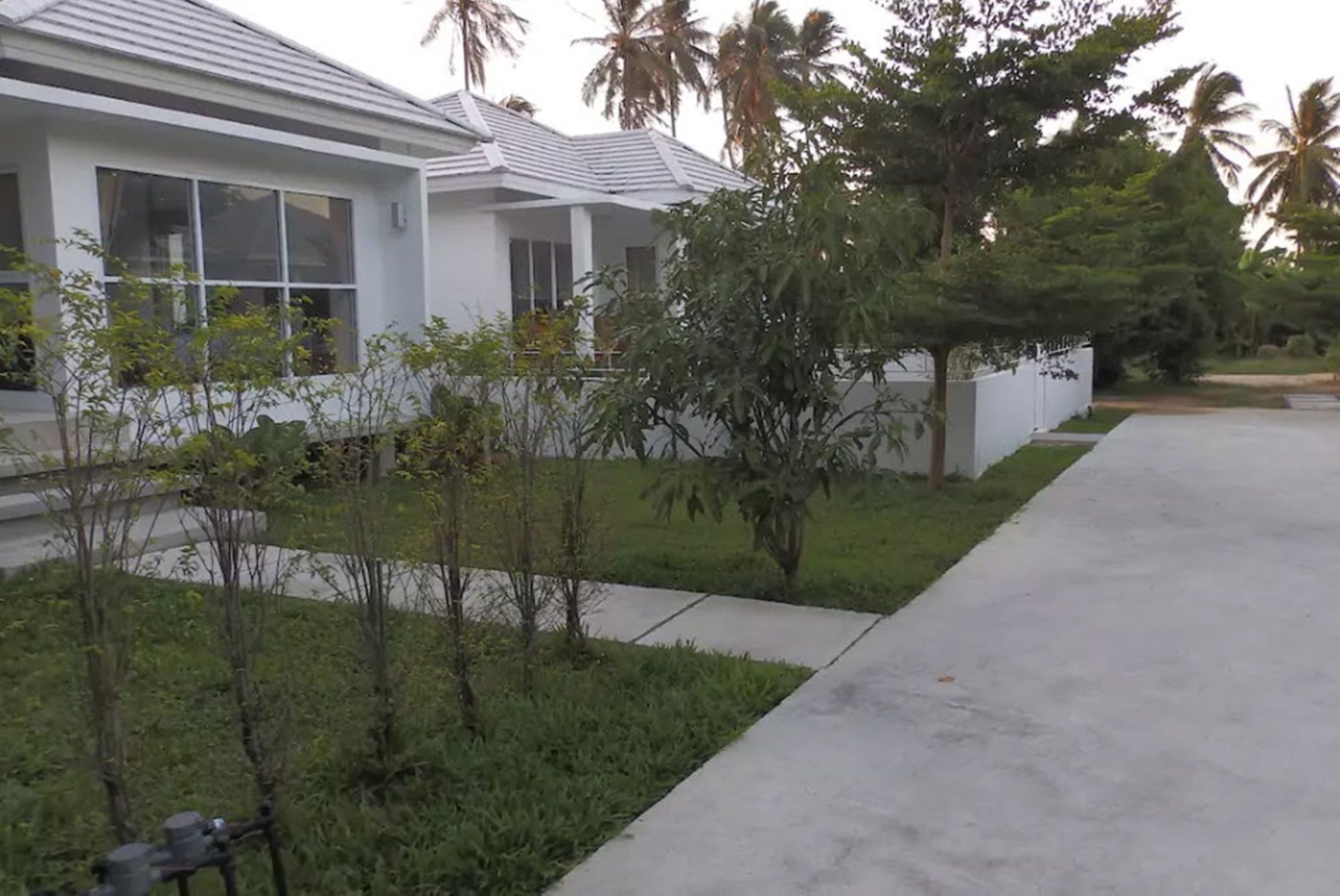 2 Bed 15 Min Walk To Villa *
